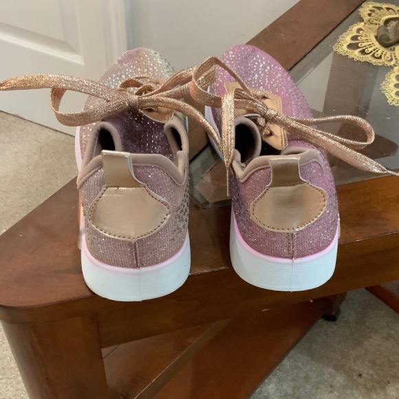 YOKI SPARKLE ROSE GOLD RHINESTONE SNEAKERS SHOES SIZE 8 - Picture 3 of 8
